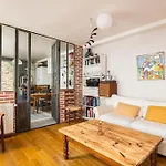 Country Home In Paris
